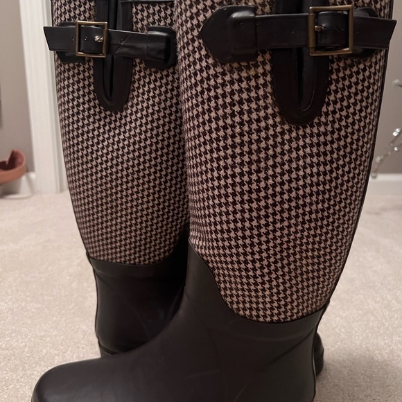 Banana Republic  Brown Hounds tooth, Rubber & Wool English Riding Rain Boots - Picture 3 of 4